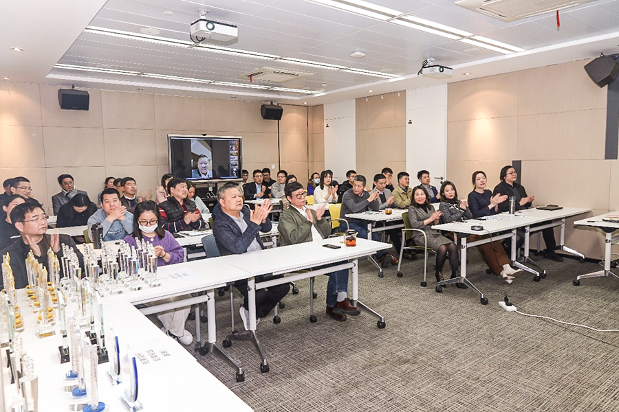 1654602425684280.jpg BLG 2021年度評優(yōu)表彰大會順利召開-2-900.jpg