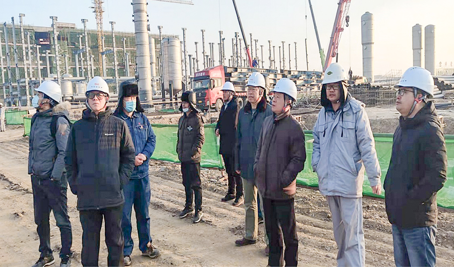1654604587789235.jpg 董事長王晉源等一行人視察寧夏工廠建設進度-4-900.jpg